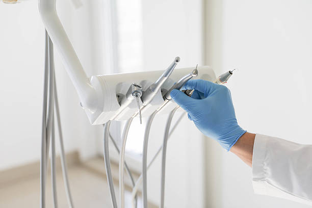 24/7 Emergency Dental Implants experts in New Haven, CT